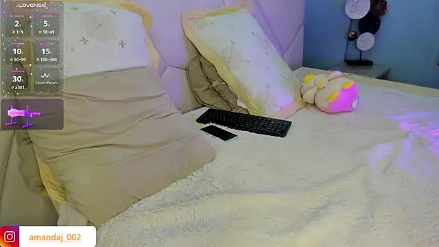 amandaaJones  online show from 06.03.26