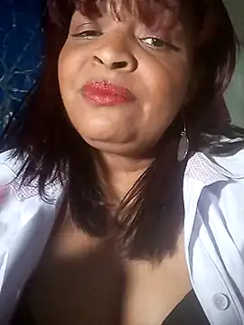 Snapshot of _violetta_- chatting on 02.23.25  violetta - online show from 02.23.25