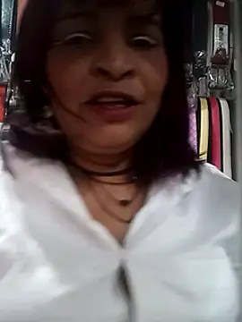 Snapshot of _violetta_- chatting on 03.20.25  violetta - online show from 03.20.25