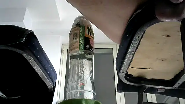 Snapshot of alkro63 chatting on 02.28.25 alkro63 online show from 02.28.25