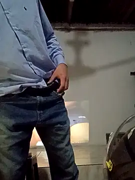 Snapshot of motoboysafd chatting on 11.22.25 motoboysafd online show from 11.22.25