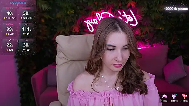 Snapshot of JennyyLuv chatting on 03.11.25 JennyyLuv online show from 03.11.25