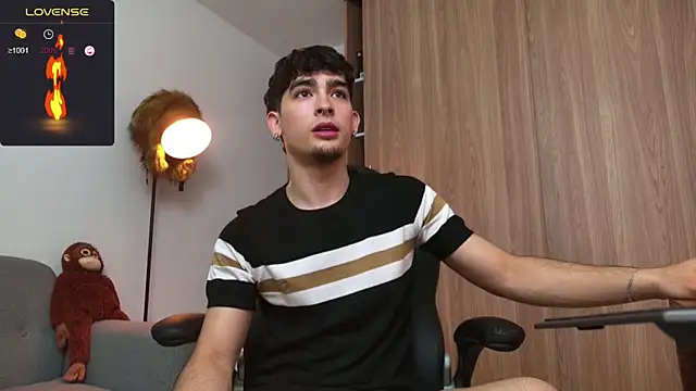 Snapshot of zenn_rush1 chatting on 01.18.25 zenn rush1 online show from 01.18.25