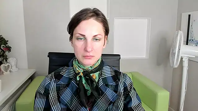 Snapshot of AuroraScript chatting on 12.04.24 AuroraScript online show from 12.04.24