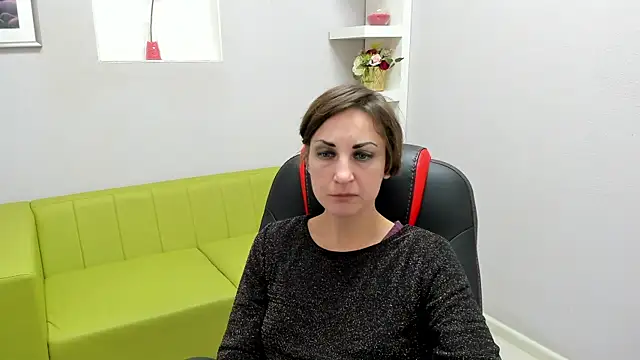 Snapshot of AuroraScript chatting on 12.11.24 AuroraScript online show from 12.11.24