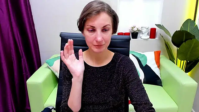 Snapshot of AuroraScript chatting on 12.14.24 AuroraScript online show from 12.14.24