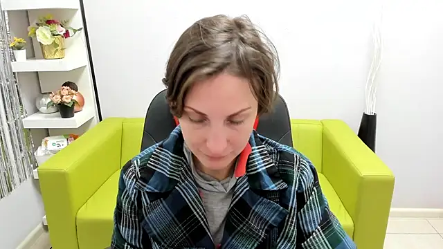 Snapshot of AuroraScript chatting on 12.26.24 AuroraScript online show from 12.26.24