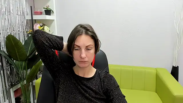 Snapshot of AuroraScript chatting on 01.18.25 AuroraScript online show from 01.18.25