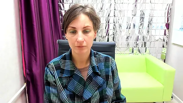 Snapshot of AuroraScript chatting on 02.20.25 AuroraScript online show from 02.20.25