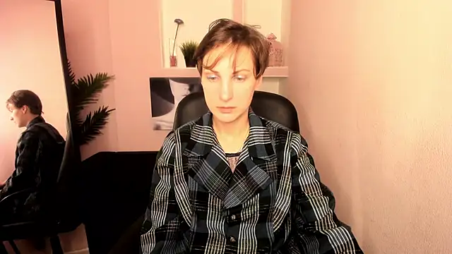 Snapshot of AuroraScript chatting on 03.05.25 AuroraScript online show from 03.05.25