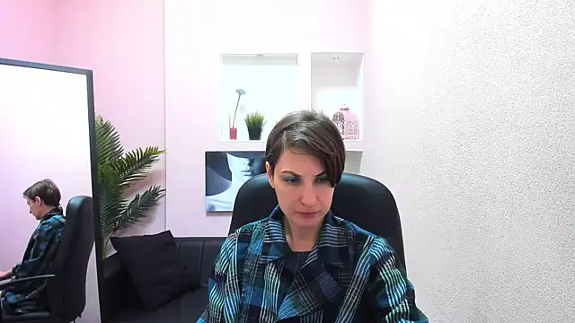 Snapshot of AuroraScript chatting on 03.11.25 AuroraScript online show from 03.11.25