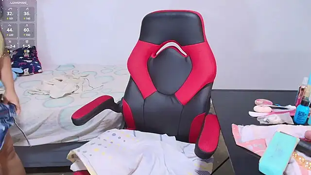 italy   boobs online show from 03.03.25