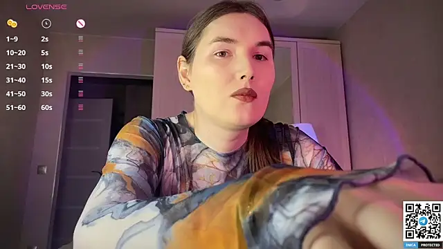 Maria Bowie online show from 04.24.26