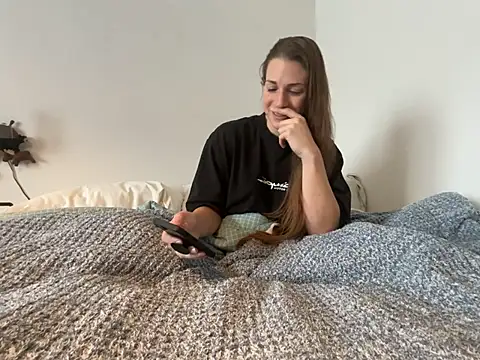 MissSwitch online show from 01.07.25