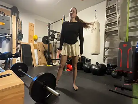 MissSwitch online show from 02.04.25