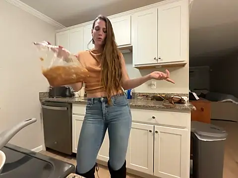 MissSwitch online show from 03.22.25