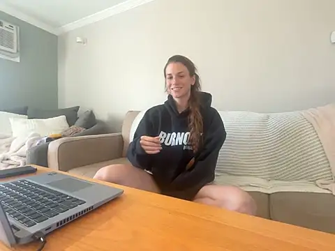 MissSwitch online show from 09.29.25