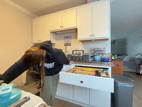 MissSwitch online show from 12.16.25