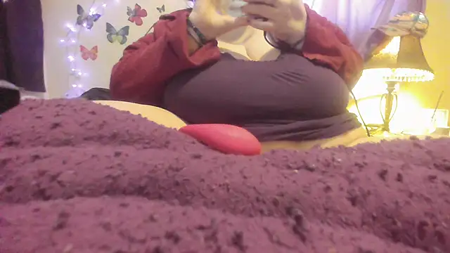 Snapshot of Alli_Kat chatting on 02.10.25 Alli Kat online show from 02.10.25