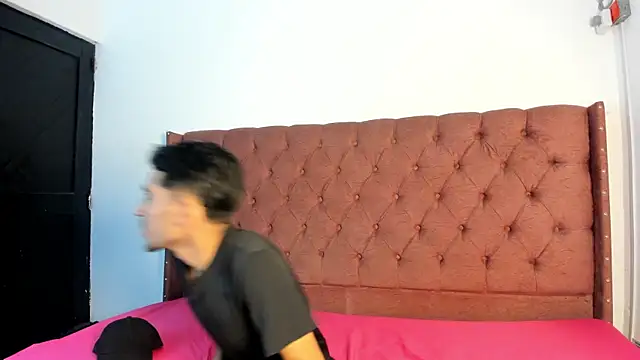 boys yourparty online show from 09.13.25