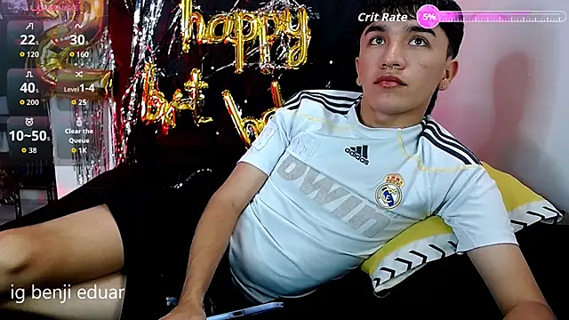 Snapshot of benji_hoter chatting on 06.12.26 benji hoter online show from 06.12.26