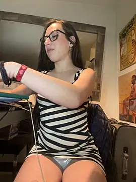 Snapshot of milena_23x chatting on 11.02.25 milena 23x online show from 11.02.25