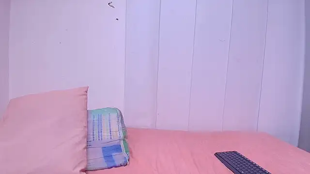 Snapshot of franyelimss chatting on 03.08.25 franyelimss online show from 03.08.25