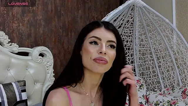 LaraDivine online show from 12.03.24