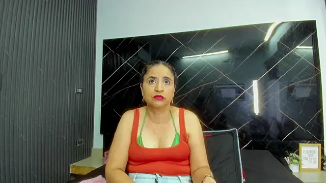 Yaya    11 online show from 09.27.25