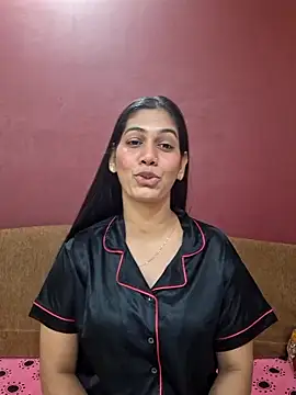 Garima G online show from 11.23.25