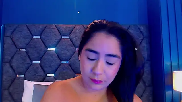 Snapshot of DevonPiers chatting on 09.13.25 DevonPiers online show from 09.13.25