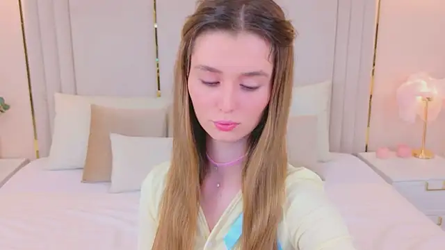 Snapshot of MarybethSnow chatting on 03.21.26 MarybethSnow online show from 03.21.26