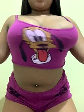 Snapshot of nanaypretinha chatting on 10.20.25 nanaypretinha online show from 10.20.25