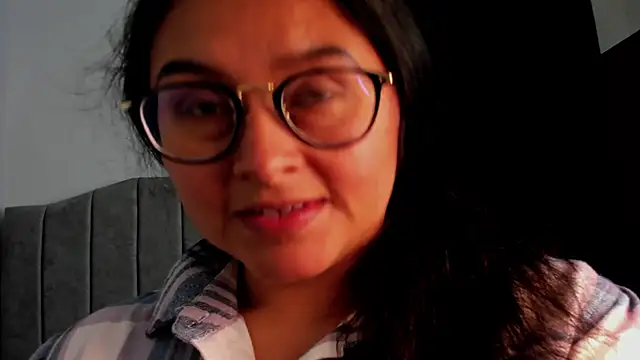 Snapshot of lorymoon chatting on 01.07.25 lorymoon online show from 01.07.25