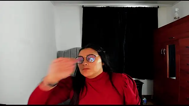 Snapshot of lorymoon chatting on 01.30.25 lorymoon online show from 01.30.25