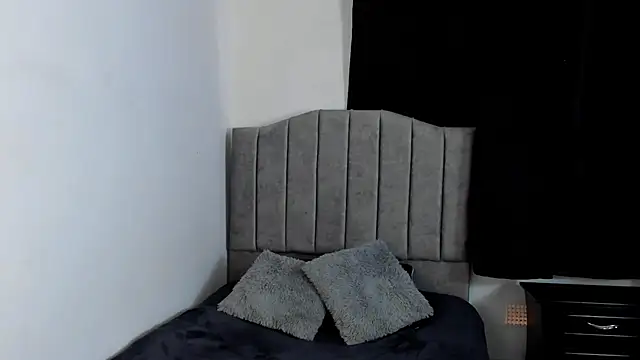 Snapshot of lorymoon chatting on 02.05.25 lorymoon online show from 02.05.25