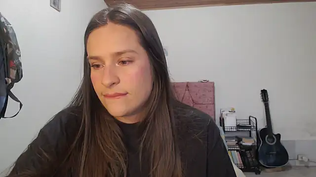 Snapshot of Serenity chatting on 11.16.25 Serenity online show from 11.16.25