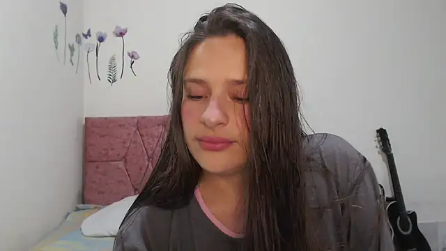 Snapshot of Serenity chatting on 11.29.25 Serenity online show from 11.29.25