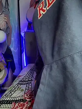 Im Little online show from 01.04.25