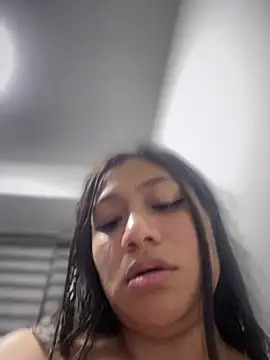 Im Little online show from 02.13.25