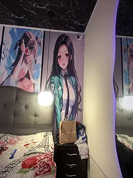 Im Little online show from 02.20.25