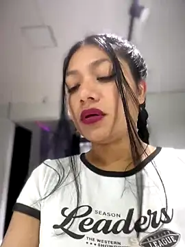 Im Little online show from 10.15.25