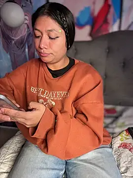 Im Little online show from 03.17.26