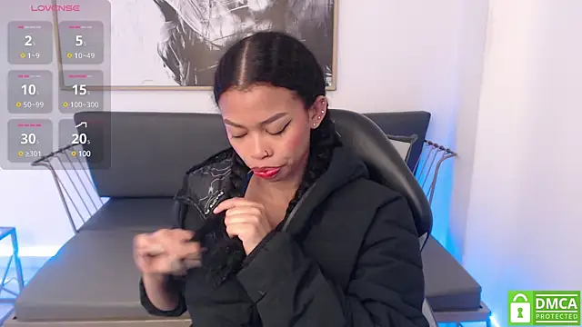 Shenna brunette  online show from 01.30.25