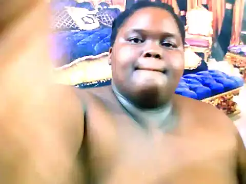 Snapshot of EbonyHotBuns chatting on 03.10.25 EbonyHotBuns online show from 03.10.25