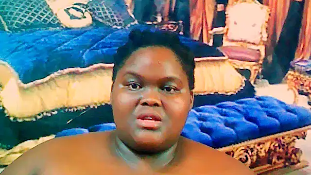 Snapshot of EbonyHotBuns chatting on 03.13.25 EbonyHotBuns online show from 03.13.25