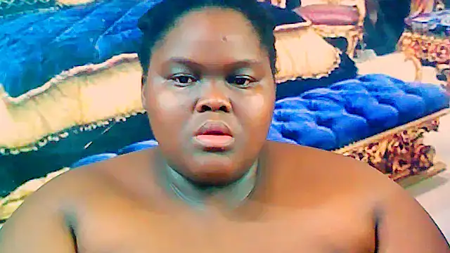 Snapshot of EbonyHotBuns chatting on 03.14.25 EbonyHotBuns online show from 03.14.25