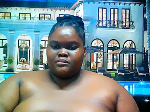 Snapshot of EbonyHotBuns chatting on 03.21.25 EbonyHotBuns online show from 03.21.25