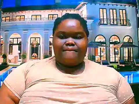 Snapshot of EbonyHotBuns chatting on 09.10.25 EbonyHotBuns online show from 09.10.25