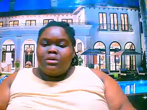 Snapshot of EbonyHotBuns chatting on 09.11.25 EbonyHotBuns online show from 09.11.25